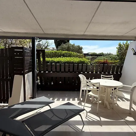 Magnifique Villa, Port Nature, Village Naturiste, 2 Pieces, 36m2, 150m De La * Agde